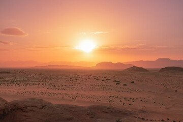 Wüste, Wadi Rum, Jordanien, Welterbe, Himmel, Landschaft, Sonnenuntergang, Sand, Natur, Orange, Abendstimmung, Licht, Silhouette, Reisen