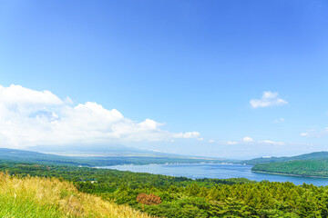 Fototapeta na wymiar 【山梨県】高台から見る山中湖