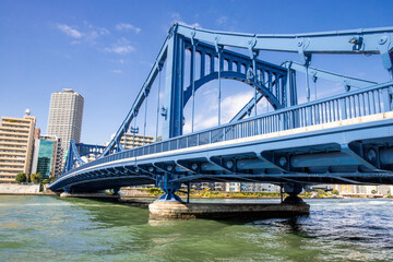 Obraz premium 東京の青い橋