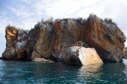 the cliffs of mochima