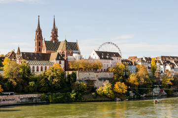 Basel, Münster, Rhein, Pfalz, Fähre, Altstadt, Grossbasel, Kirche, Altstadthäuser, Herbst, Herbstmesse, Riesenrad, Basel-Stadt, Schweiz