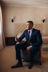 Groom's morning. The groom is preparing to meet the bride.