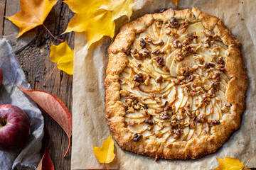 Apple and walnut shortcrust pastry pie