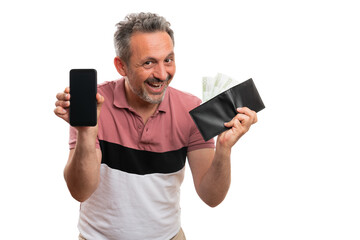 Friendly man presenting smartphone screen and wallet