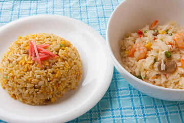 チャーハンとエビピラフ