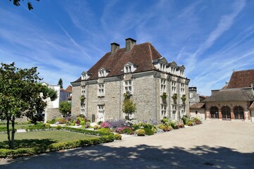 L'hôtel-de-ville de Sauveterre-de-Béarn