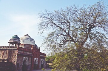 Fototapeta na wymiar Isa Khan's Complex At Humayun's Tomb,delhi,india