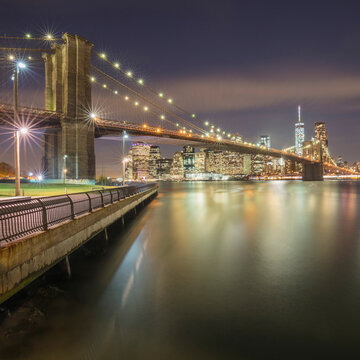 USA, New York, New York City, Brooklyn Bridge at night