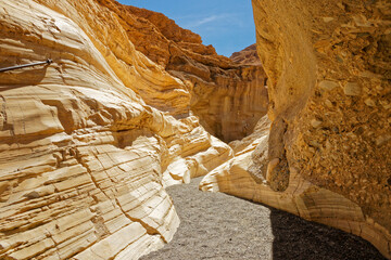 mosaic canyon in death valley