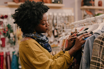 Portrait Of A Afro Woman During A Shopping Day