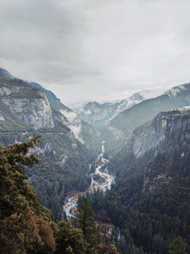 A view of Yosemite Valley