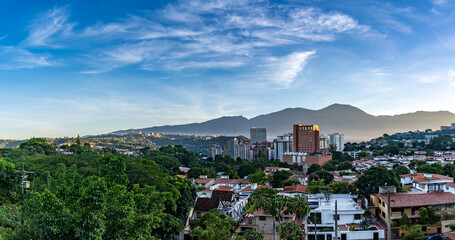 Obraz premium Panoramic view of Caracas at morning from east side of the city