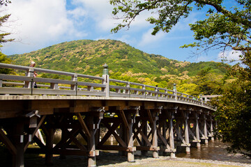 宇治橋と神路山