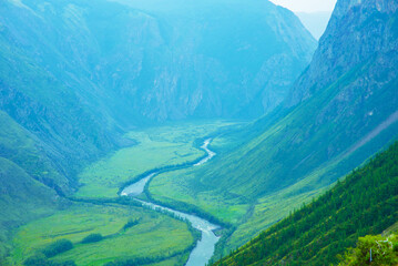 Fototapeta premium Chulyshman river valley view from the katu yaryk pass