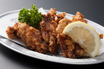 若鶏の唐揚げ