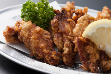 若鶏の唐揚げ