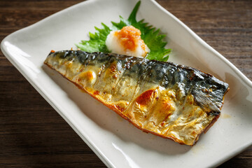 塩サバ焼き