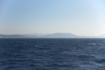 Fototapeta na wymiar Sea serenity on a clear day