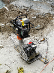 護岸の地固め工事