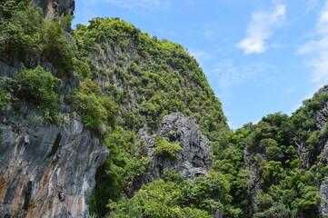 Sailing among the stunning islands and beaches in Thailand's beautiful turquoise Andaman Sea