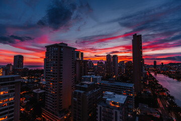 Fototapeta premium Sunset at Waikiki, Honolulu, Oahu, Hawaii