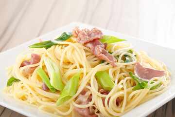 生ハムと九条ネギのパスタ