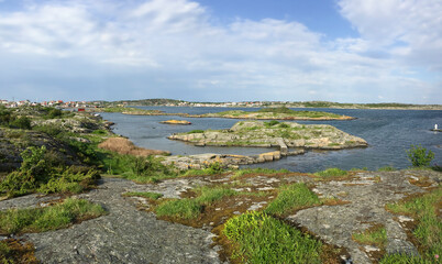 Fototapeta na wymiar Picturesque rocky Swedish sea coast