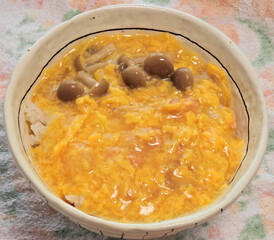 きのこの入った親子丼