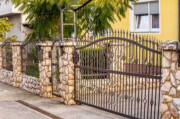 wrought iron fence. metal fence 