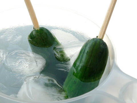 21 Best 冷やしキュウリ Images Stock Photos Vectors Adobe Stock