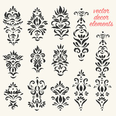 Set og hand drawn decorative elements