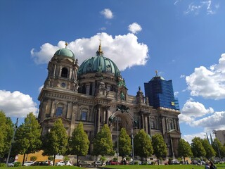 city cathedral © Ksena Denvers