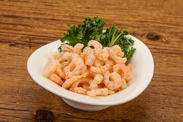 Small unshelled shrimps in the bowl