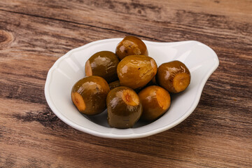 Marinated feijoa in the bowl