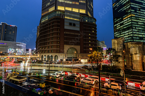大阪の街 梅田の夜景 大阪駅前の風景 御堂筋 10月9日 日本 Wall Mural 秀晴 橋本