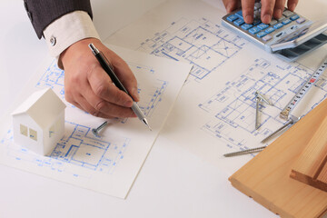 建築図面と手