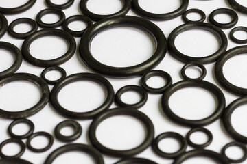 A set of rubber O-rings used for sealing in hydraulic and pneumatic mechanisms.