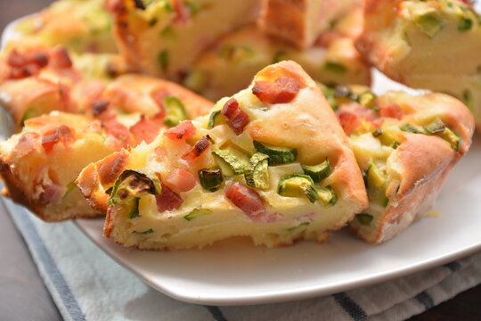 torta salata di patate con zucchini e prosciutto 