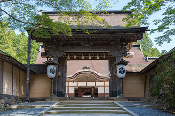 金剛峯寺の正門