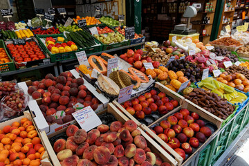 Fototapeta na wymiar fruit and vegetable market