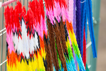 必勝祈願の千羽鶴