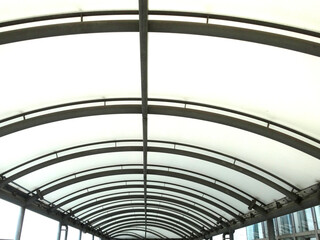 歩行専用通路の採光天井