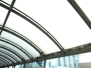 歩行専用通路の採光天井