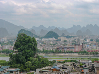 Obraz premium Guilin, Guangxi/China-May 4th 2006: Guilin city landscape