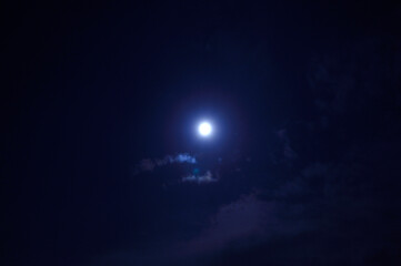 月と雲