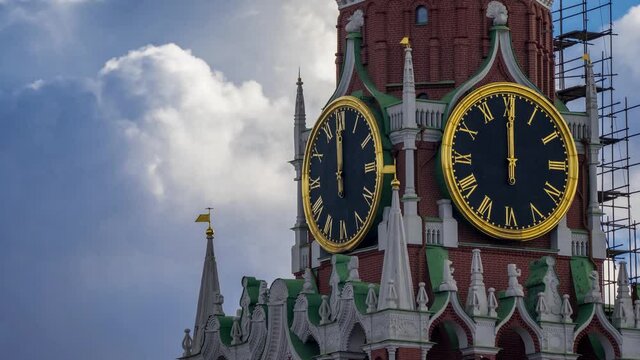 repair of the clock on the Spasskaya tower of the Moscow Kremlin