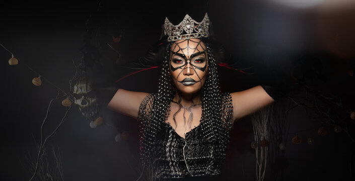 Ghost Fashion make up Woman halloween background empty copy space