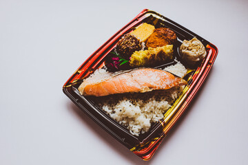 弁当 銀鮭塩焼き 日本 横