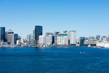 Fototapeta premium 東京レインボーブリッジから望むベイエリアの風景