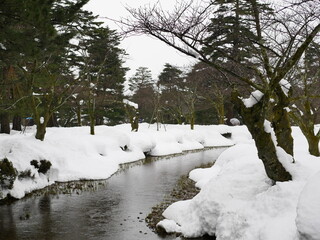 Atmosphere in Kenrokuen Garden On a day when the snow stopped